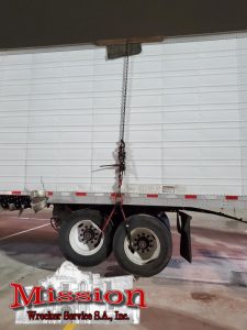 Support in place on reefer trailer during I-35 heavy towing